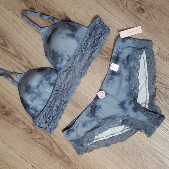 Ardene Other - Ardene Bralette & Panty Set